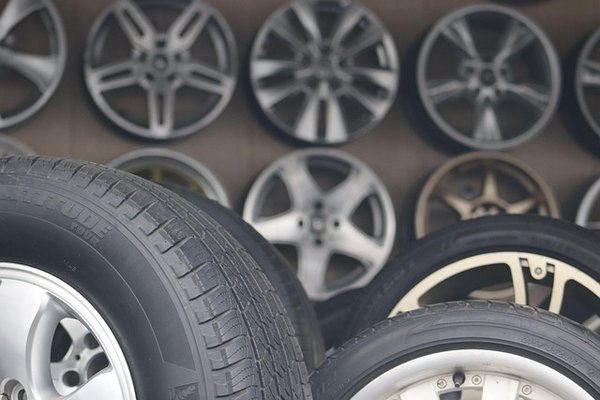 Quel est le meilleur pneu 215/45 r20 pour votre voiture ?